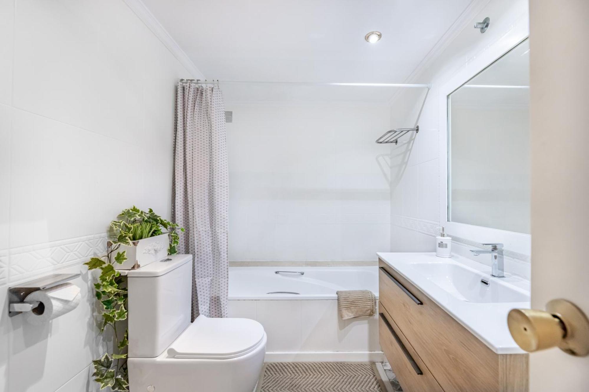 Apartamento Excelente Ubicacion Cerca De La Playa มาร์เบยา ภายนอก รูปภาพ